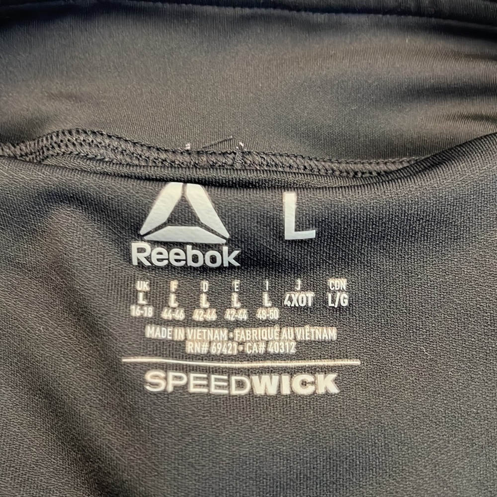 2 pair Reebok speedwick running shorts 1 black 1 purple w/ built in panty size L - Picture 10 of 16